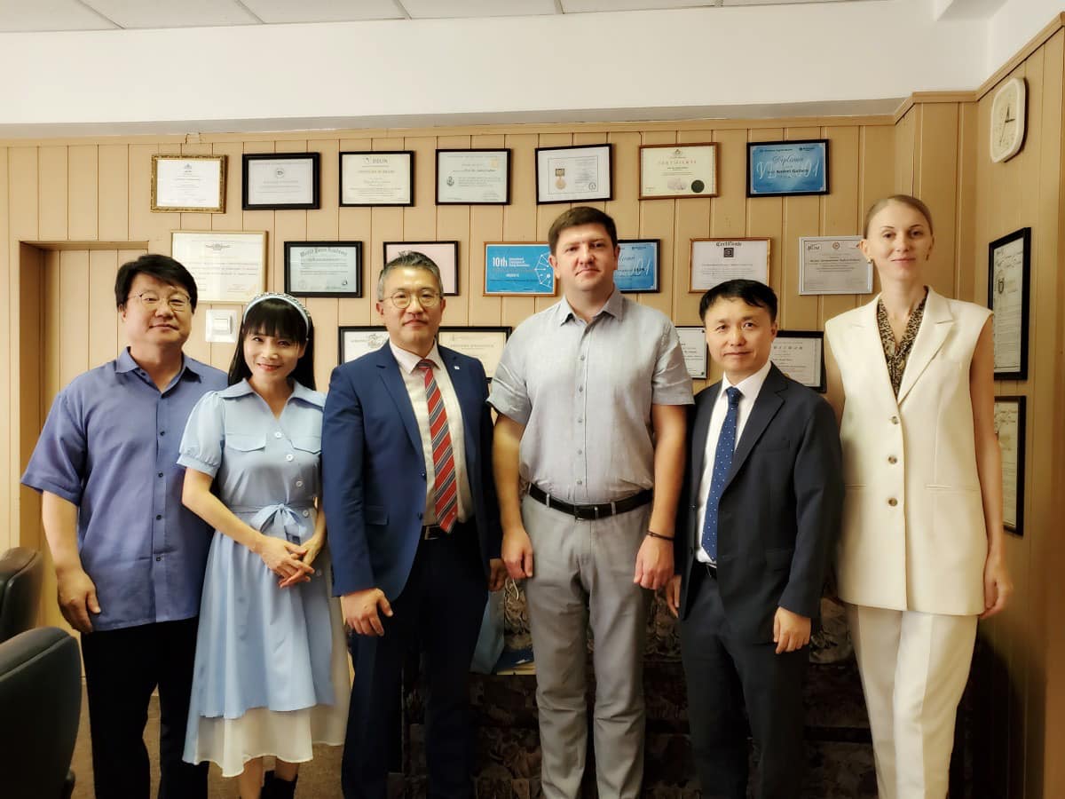 Noul consul onorific al Republicii Coreea în Republica Moldova, în vizită la ULIM